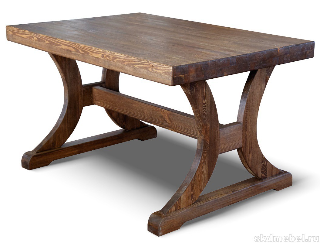 массивный стол из дерева на кухню